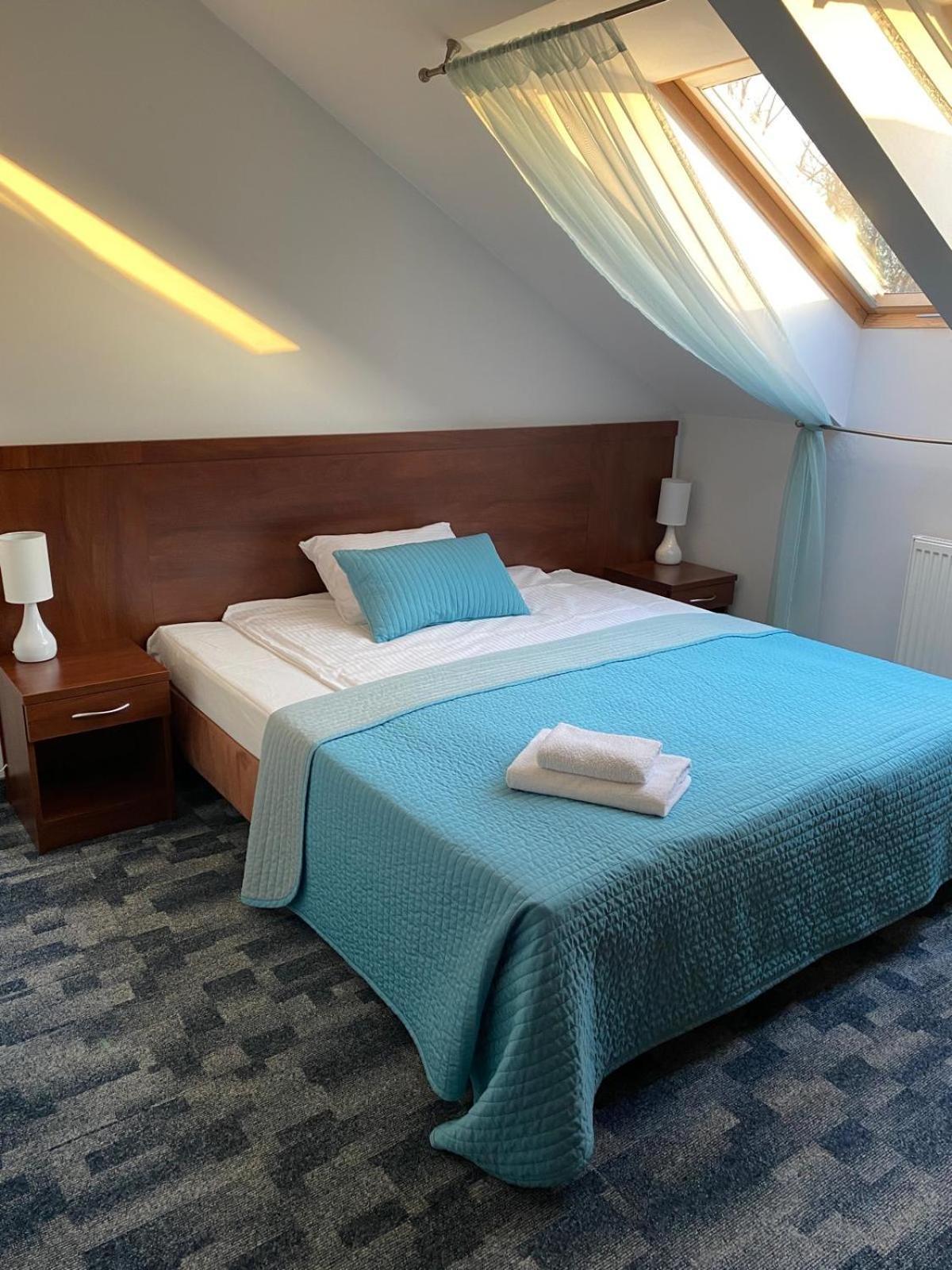 Hotel Restauracja Cztery Pory Roku Orneta Exteriör bild